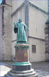 Magdeburg historisch - Luther vor Johanniskirche