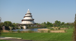 Jahrtausendturm im Elbauenpark