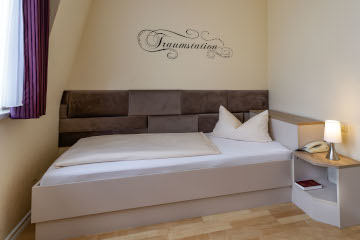 Einzelzimmer im ElbRivera Hotel Magdeburg